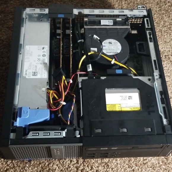 Computer desktop. - Picture 2 of 4